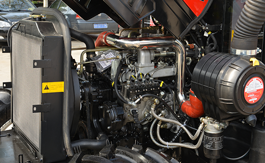 BG大游-600型拖拉机