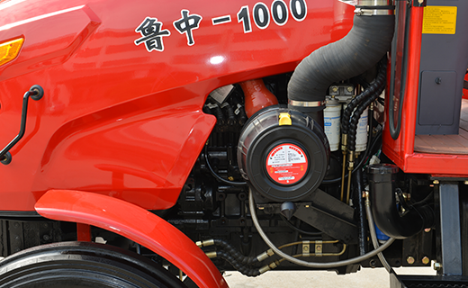 BG大游-1000型拖拉机