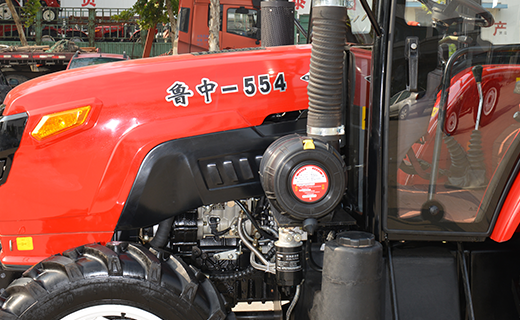 BG大游-554型拖拉机