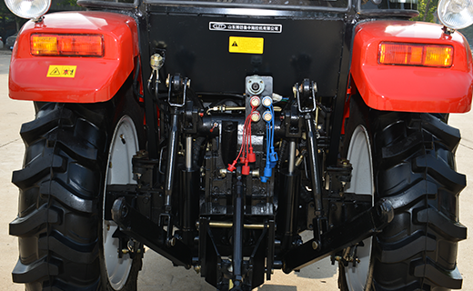 BG大游-554型拖拉机